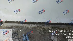 Chân tường khô ráo, sạch đẹp, không còn ẩm mốc sau khi được thi công chống thấm