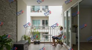 Ban công chung cư khô ráo an toàn sau khi được thi công chống thấm
