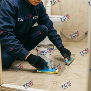 Quy trình chống thấm sàn WC chung cư không đục gạch: vệ sinh ron, trám khe, thi công lớp phủ mới